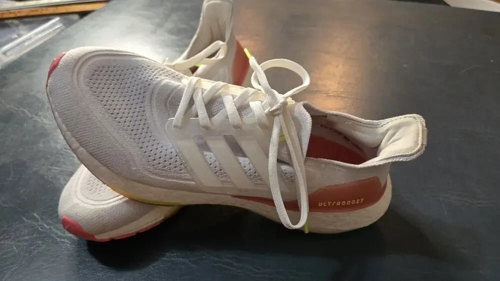 Adidas UltraBoost 21 Running Shoes Women’s Size 10 White And Pink
